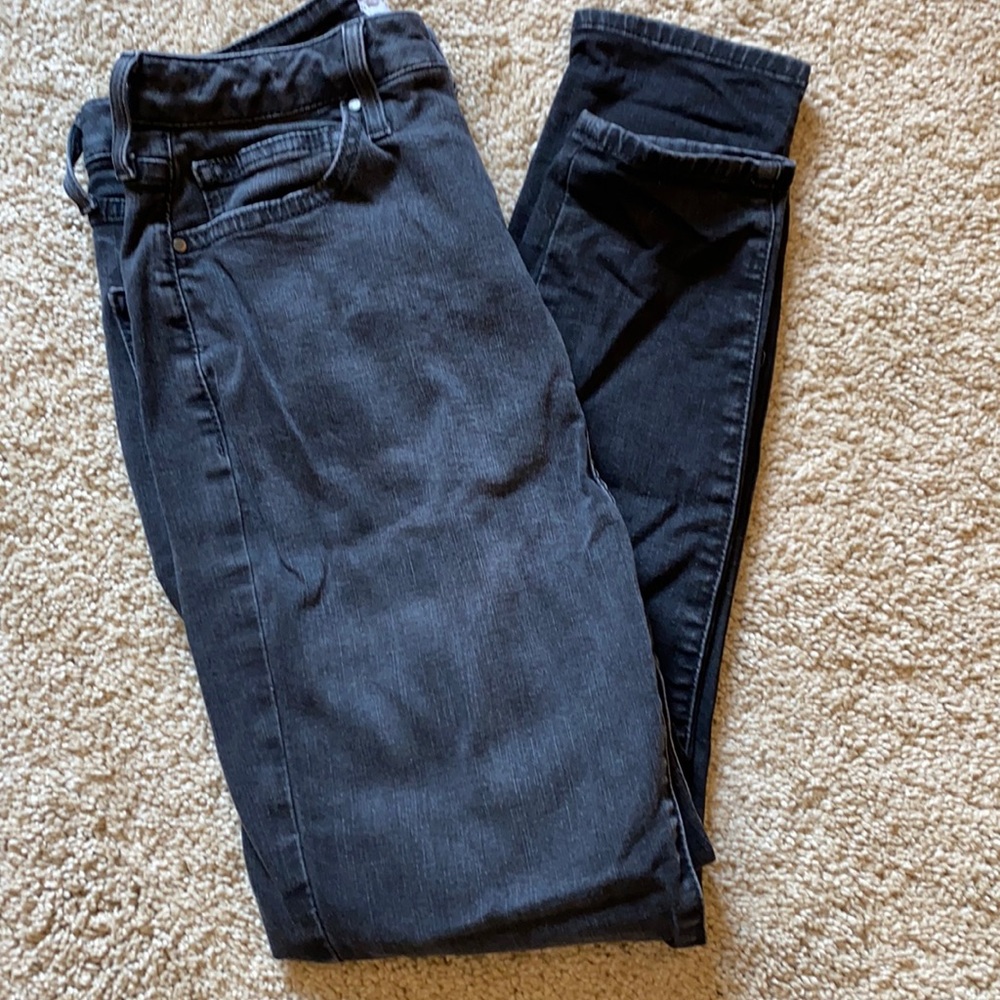 Forever 21 Black skinny jeans